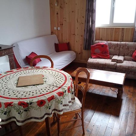 Logement Proche De Tout Saint-Laurent-de-Neste Buitenkant foto