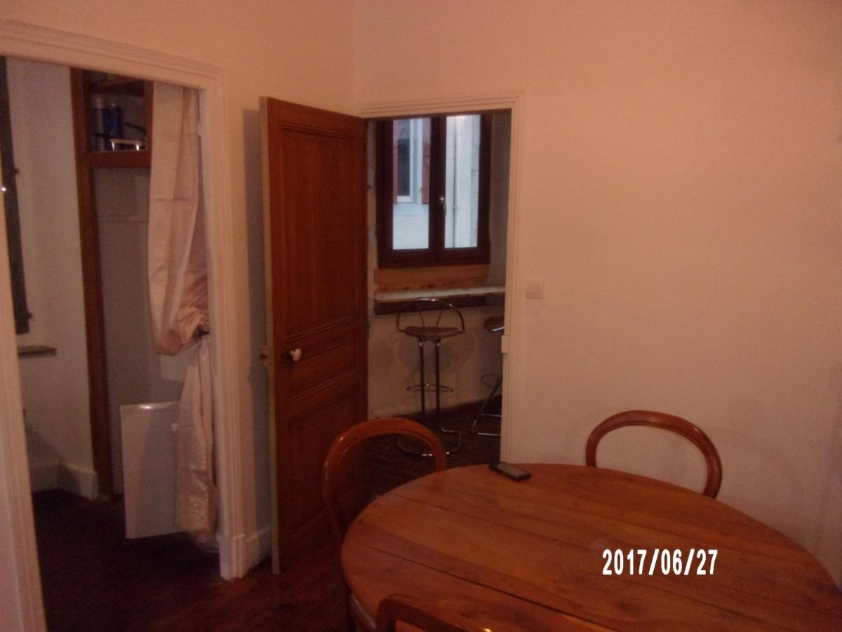 Logement Proche De Tout Saint-Laurent-de-Neste Buitenkant foto